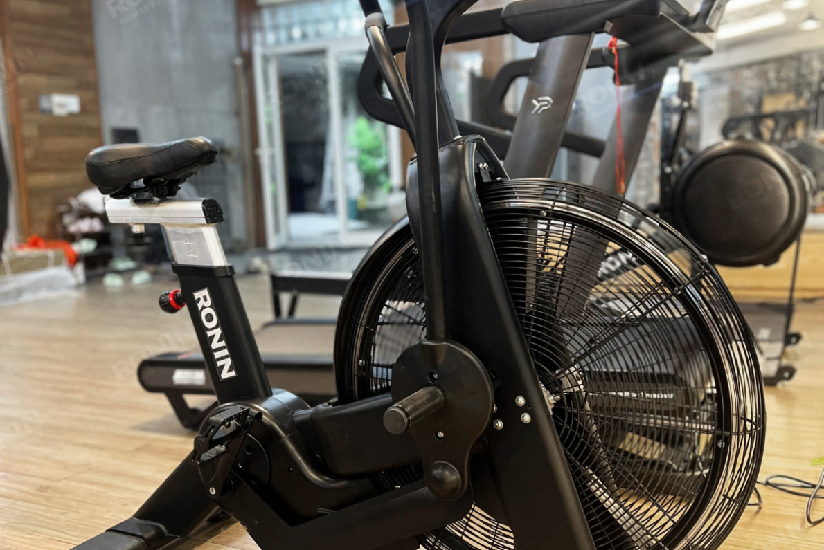 DỰ ÁN RONIN WAREHOUSE PERSONAL TRAINER CO-WORKING CLUB